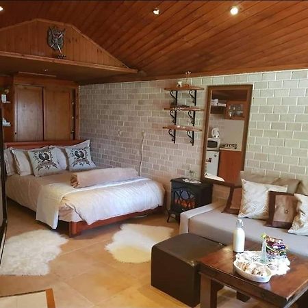 Czarina Cabin הבקתה הקיסרית Cezarea Zewnętrze zdjęcie