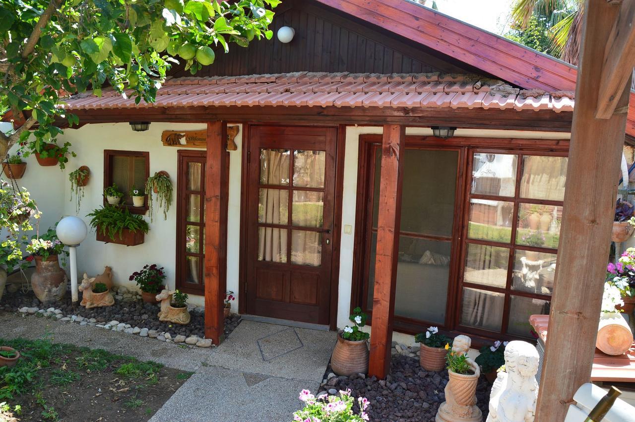 Czarina Cabin הבקתה הקיסרית Cezarea Zewnętrze zdjęcie