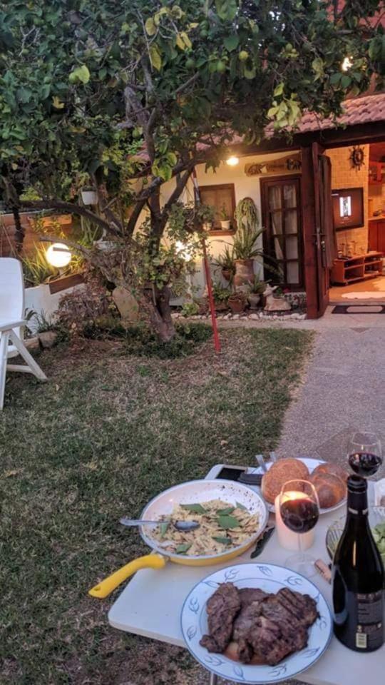 Czarina Cabin הבקתה הקיסרית Cezarea Zewnętrze zdjęcie